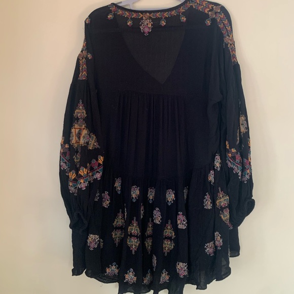 Embroidered Tunic - Picture 4 of 8